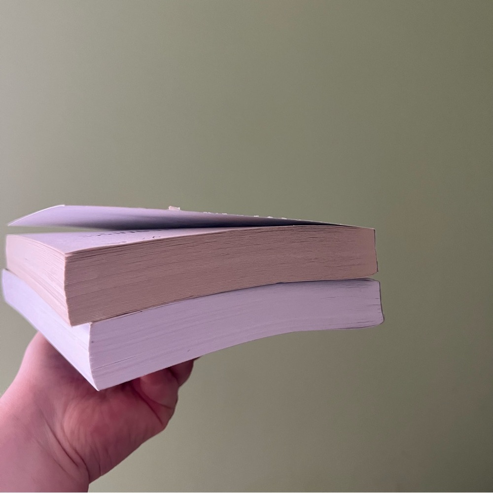 Colleen Hoover Book Set - Picture 12 of 12